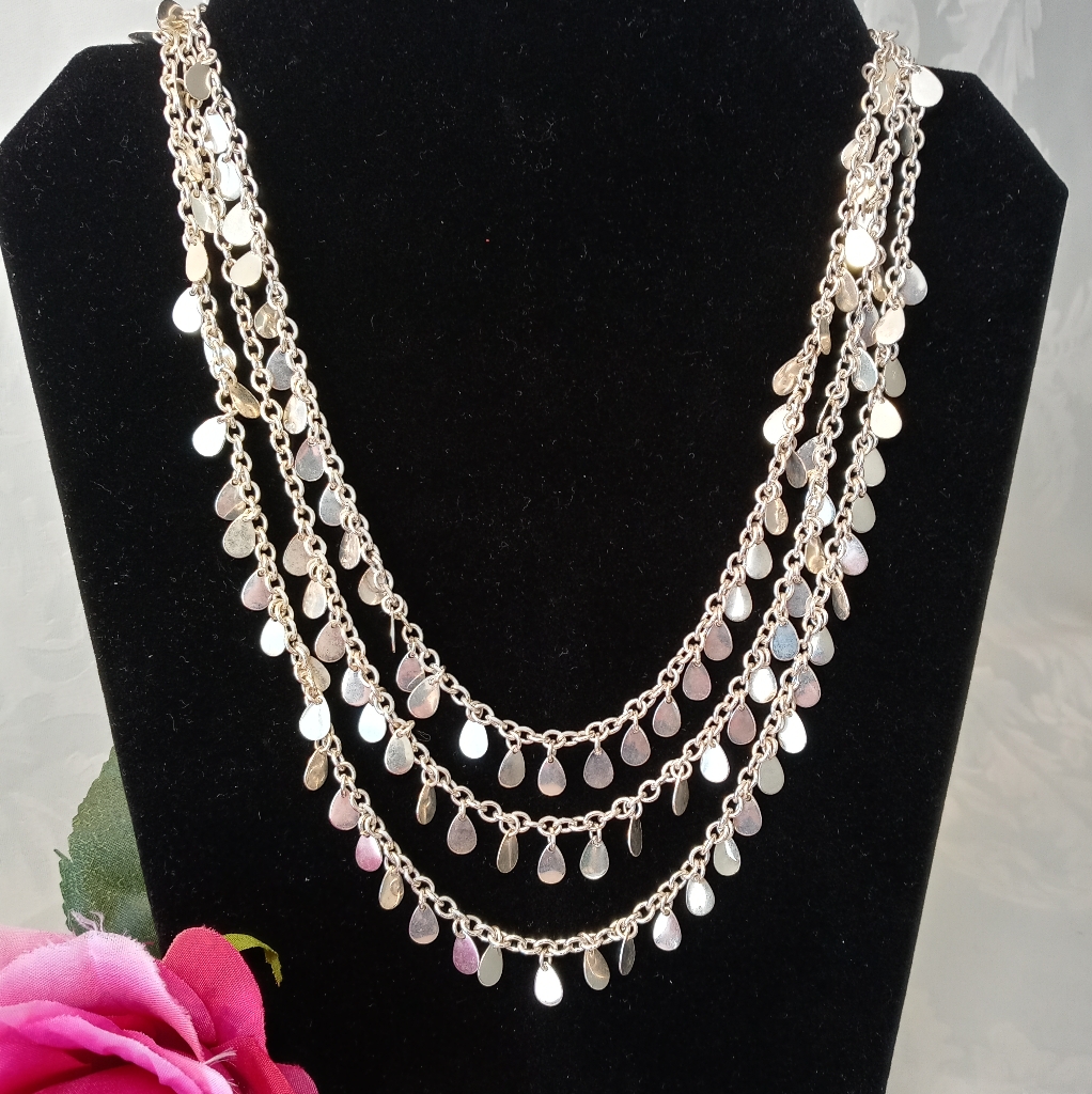 Silver Tone Necklace
